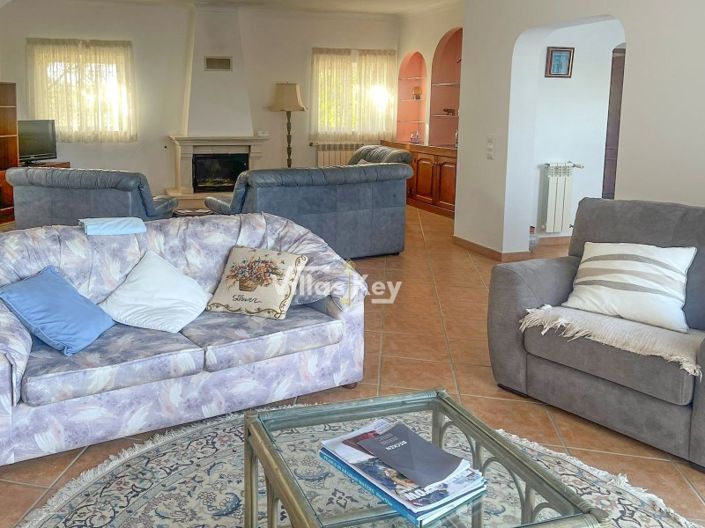 Image No.8-3 Bed House for sale