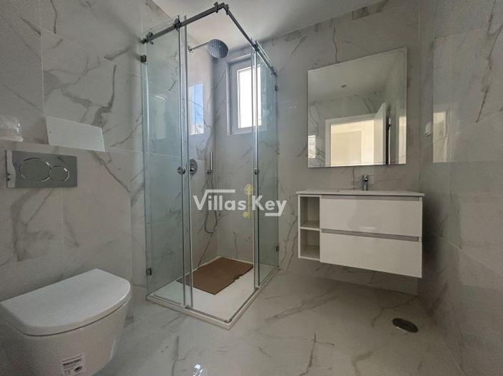 Image No.22-3 Bed House for sale