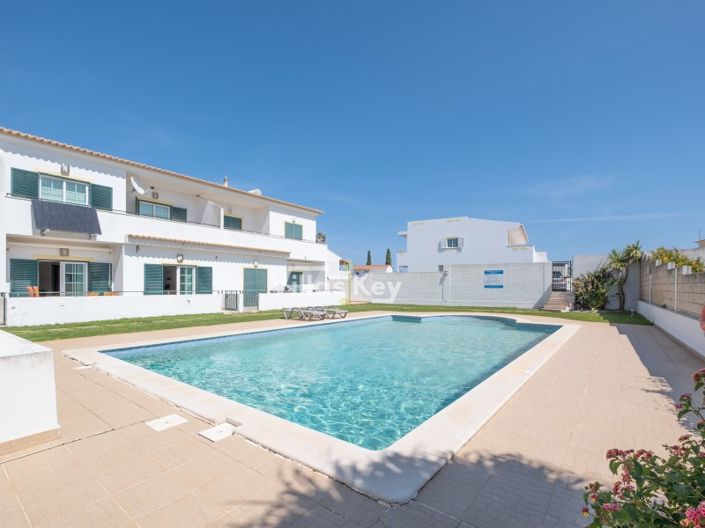 Image No.25-Maison de 2 chambres à vendre à Lagos