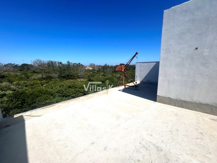 Image No.13-4 Bed House for sale