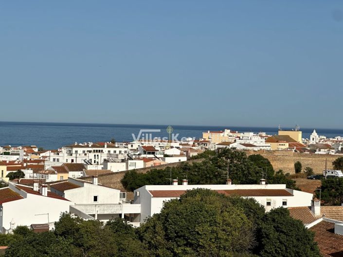 Image No.11-6 Bed House for sale