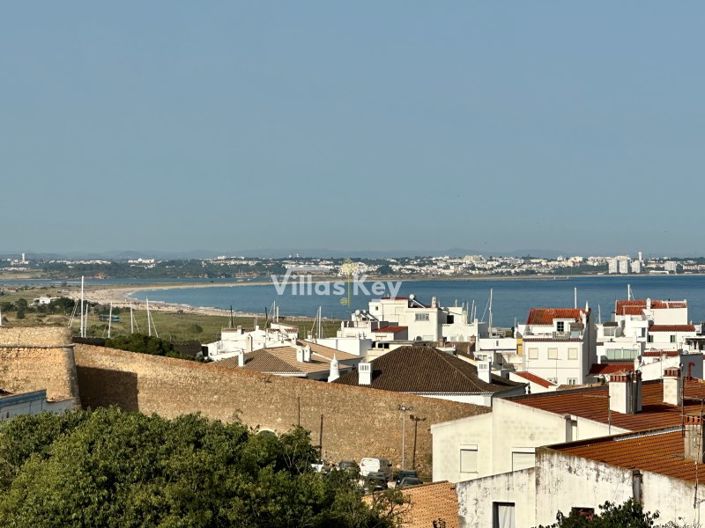 Image No.15-6 Bed House for sale