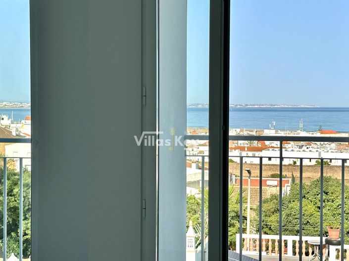 Image No.19-6 Bed House for sale