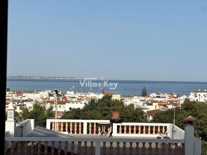 Image No.20-6 Bed House for sale