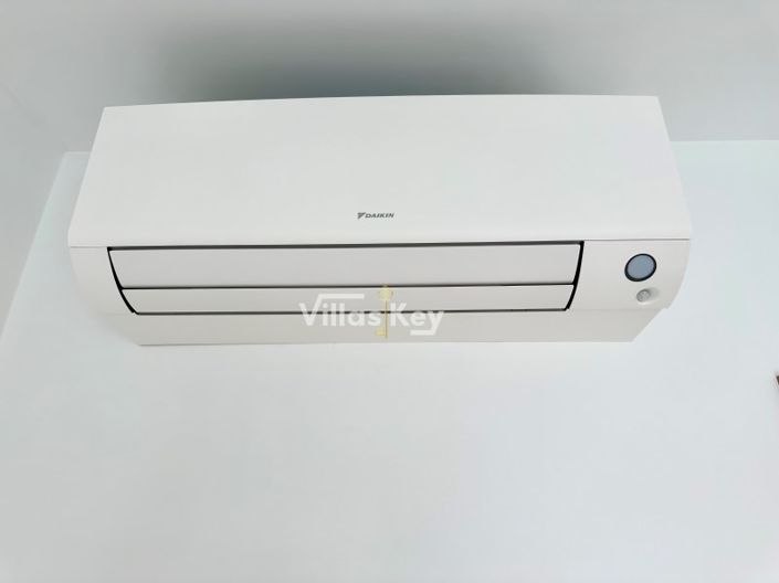 Image No.23-6 Bed House for sale