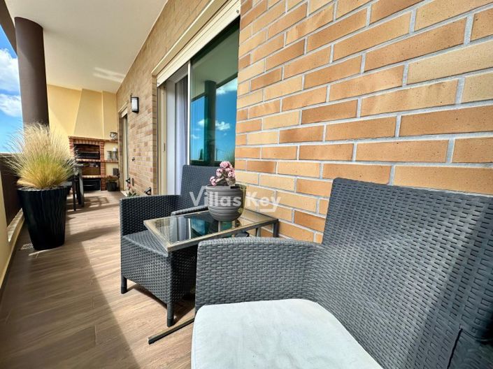 Image No.8-2 Bed Apartment for sale