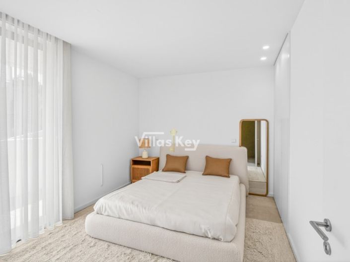 Image No.18-2 Bed Apartment for sale