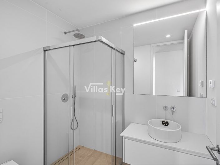 Image No.19-2 Bed Apartment for sale