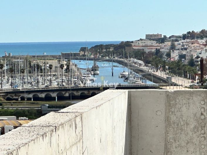 Image No.2-Appartement de 2 chambres à vendre à Lagos