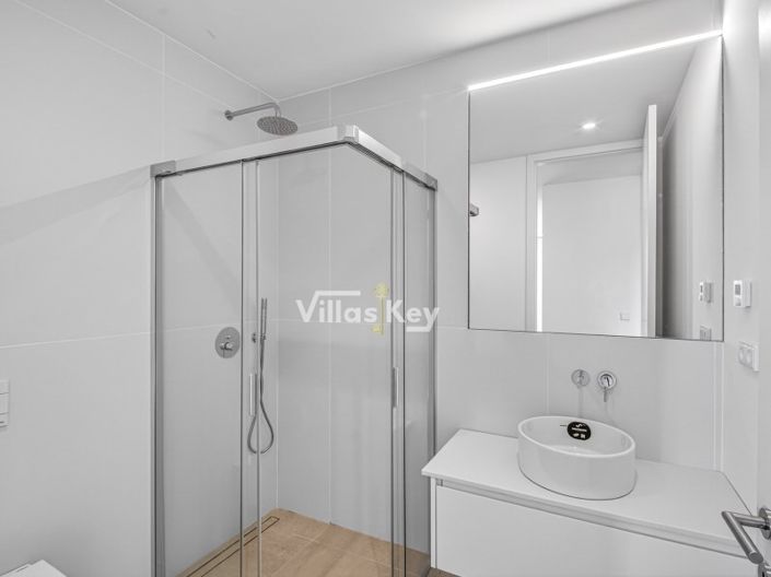 Image No.15-2 Bed Apartment for sale