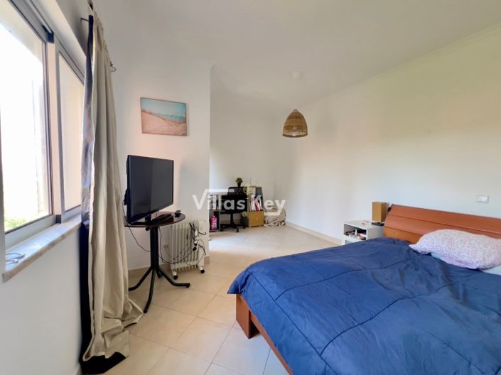 Image No.10-3 Bed Apartment for sale