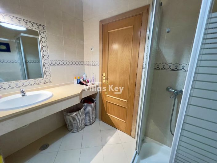 Image No.16-3 Bed Apartment for sale