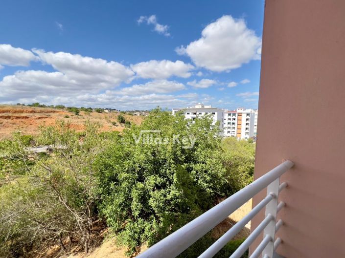 Image No.18-3 Bed Apartment for sale