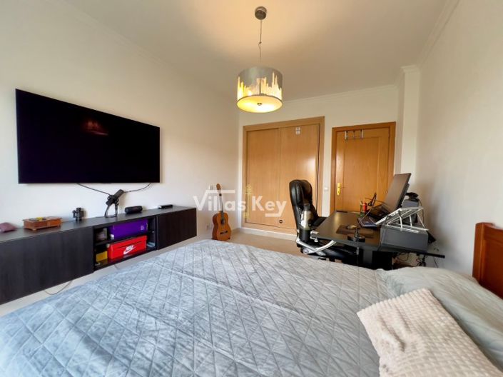 Image No.22-3 Bed Apartment for sale