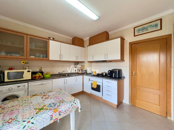 Image No.3-3 Bed Apartment for sale