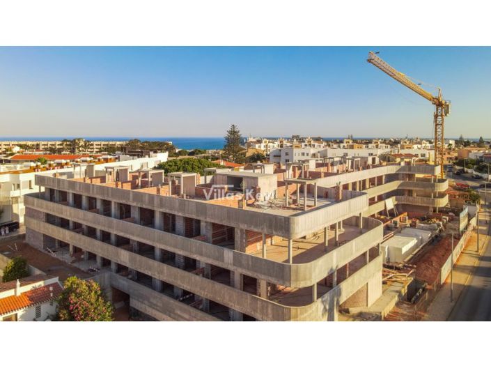 Image No.23-3 Bed Apartment for sale