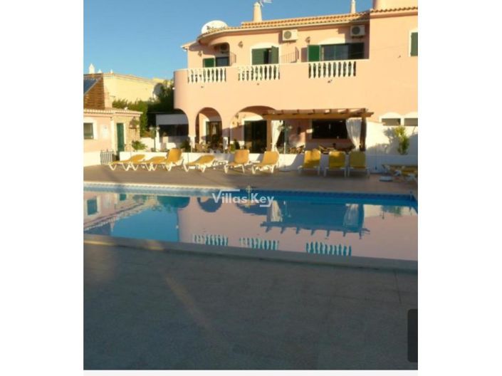 Image No.10-25 Bed Apartment for sale