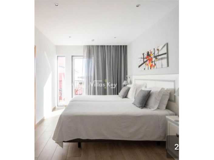 Image No.19-25 Bed Apartment for sale