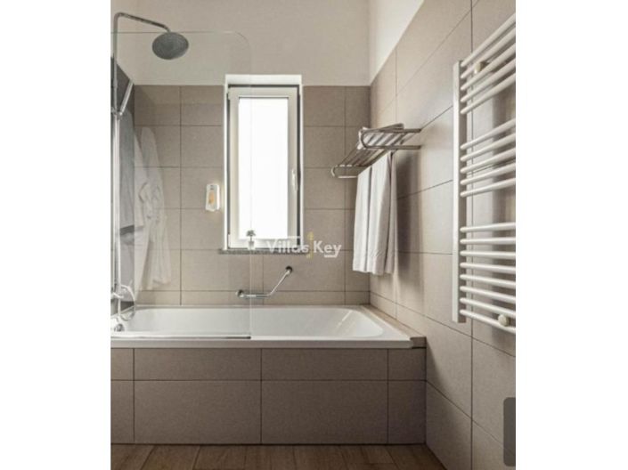 Image No.20-25 Bed Apartment for sale