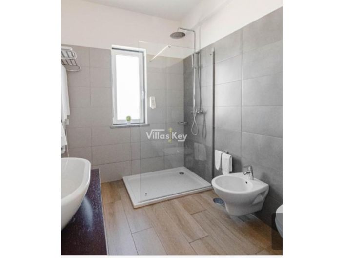 Image No.22-25 Bed Apartment for sale