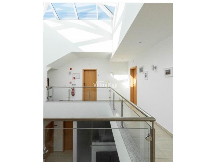 Image No.25-25 Bed Apartment for sale