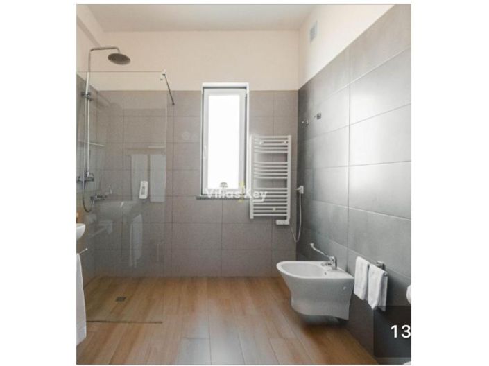 Image No.26-25 Bed Apartment for sale