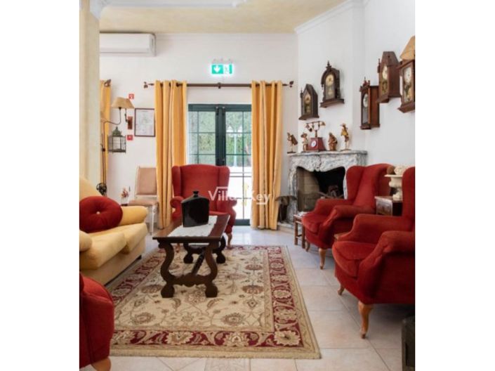 Image No.7-25 Bed Apartment for sale