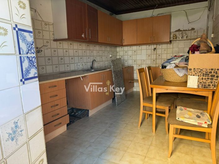 Image No.12-5 Bed House for sale