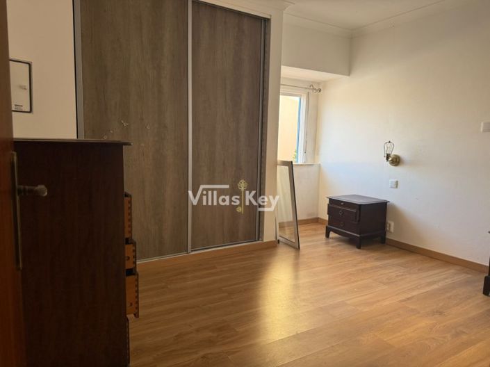 Image No.13-5 Bed House for sale