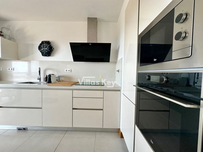 Image No.15-2 Bed Apartment for sale