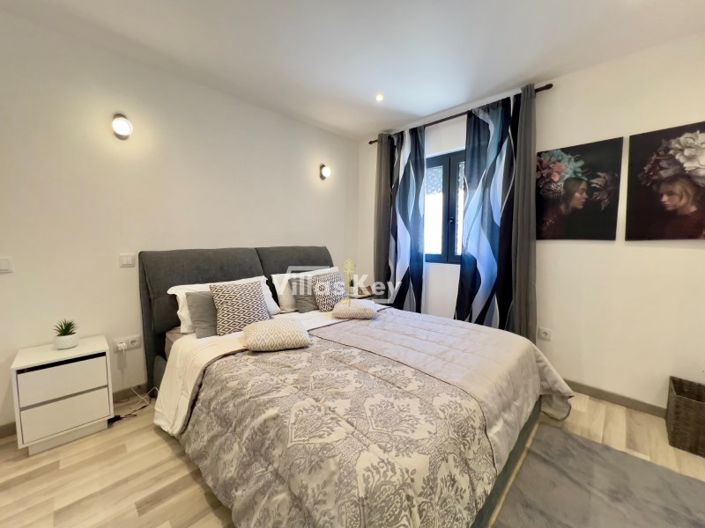 Image No.6-3 Bed House for sale