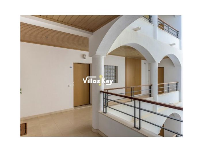 Image No.26-2 Bed Apartment for sale