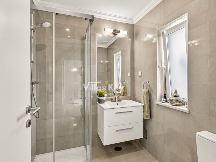 Image No.11-Maison de 4 chambres à vendre à Lagos