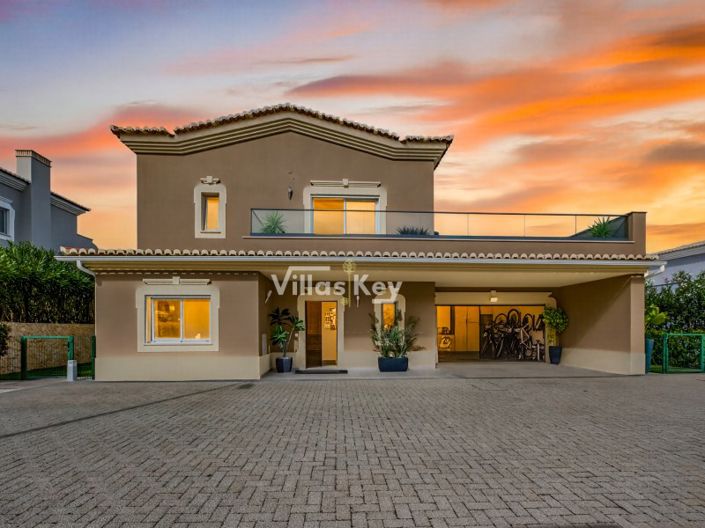 Image No.20-Maison de 4 chambres à vendre à Lagos