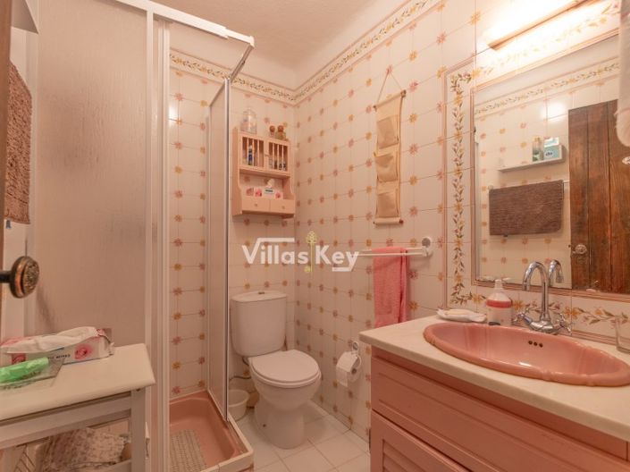 Image No.12-3 Bed House for sale