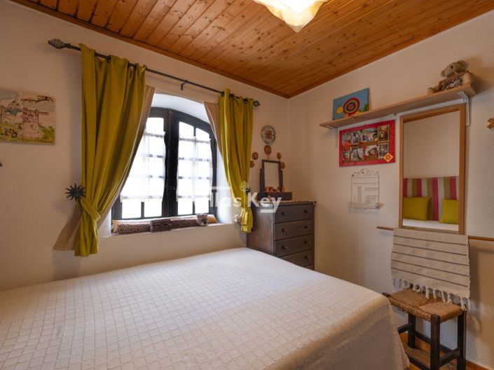 Image No.15-3 Bed House for sale