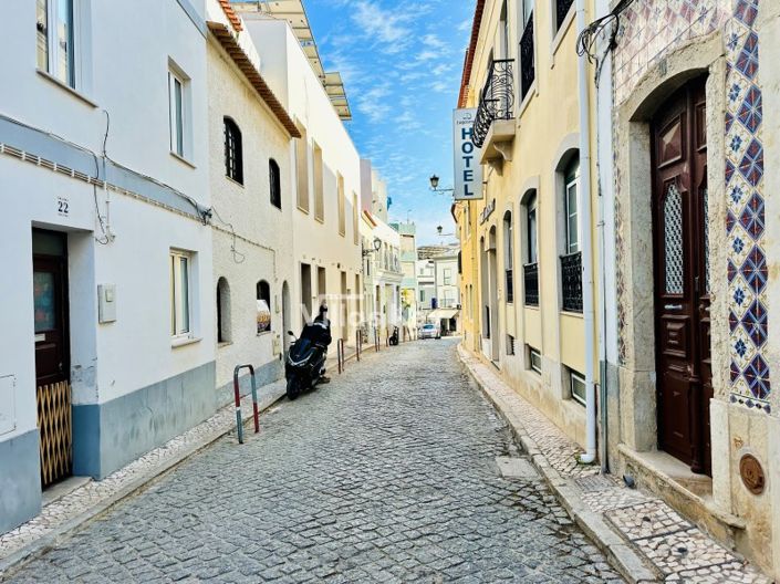 Image No.25-3 Bed House for sale