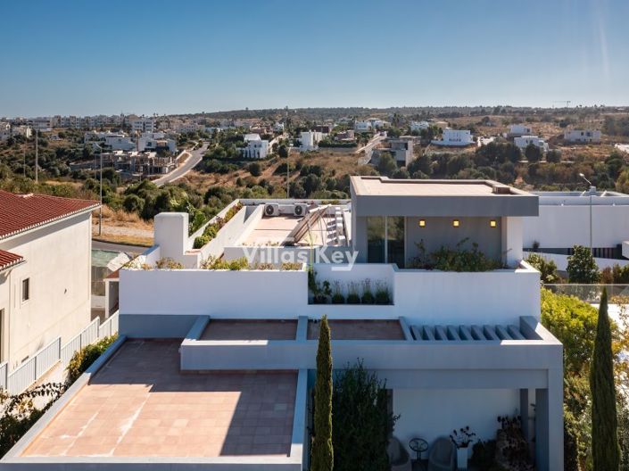 Image No.29-3 Bed House for sale