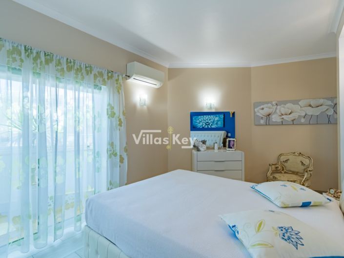 Image No.25-2 Bed Apartment for sale