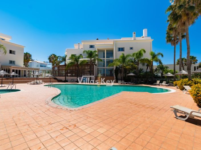 Image No.28-2 Bed Apartment for sale