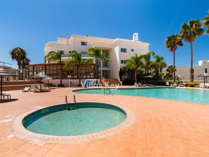 Image No.32-2 Bed Apartment for sale