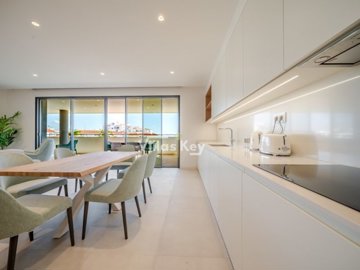 idd7a3a901-0000-0500-0000-0000175284ca