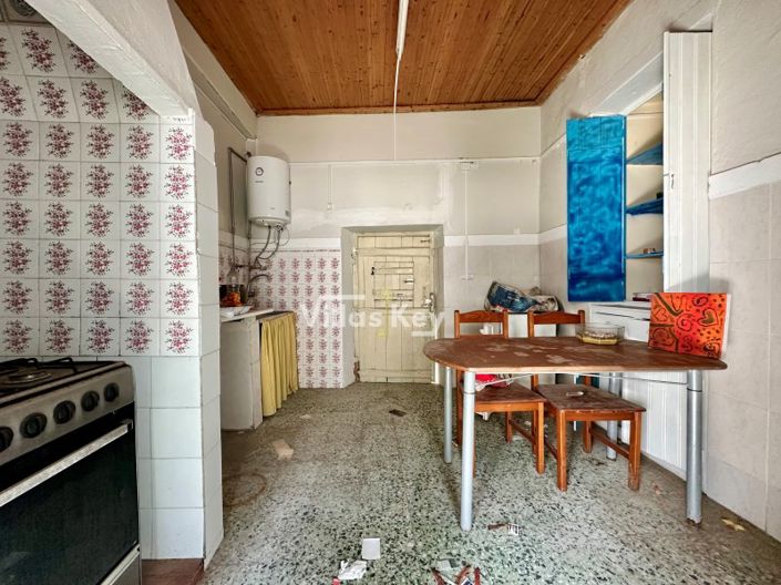 Image No.12-5 Bed House for sale