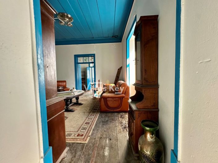 Image No.17-5 Bed House for sale