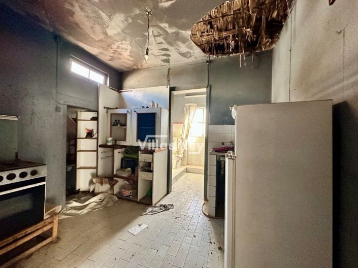 Image No.20-5 Bed House for sale