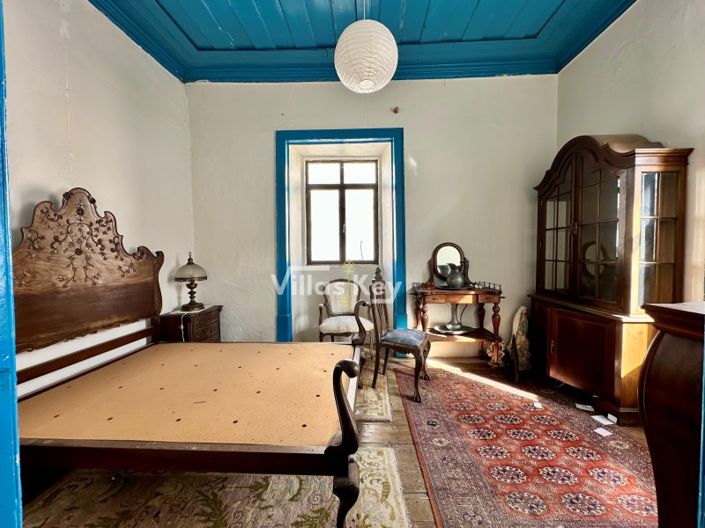 Image No.6-5 Bed House for sale