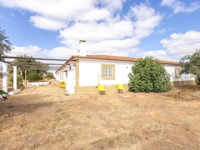 Image No.44-8 Bed Farmhouse for sale