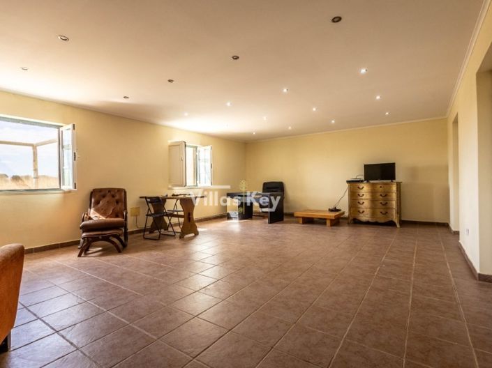 Image No.55-8 Bed Farmhouse for sale