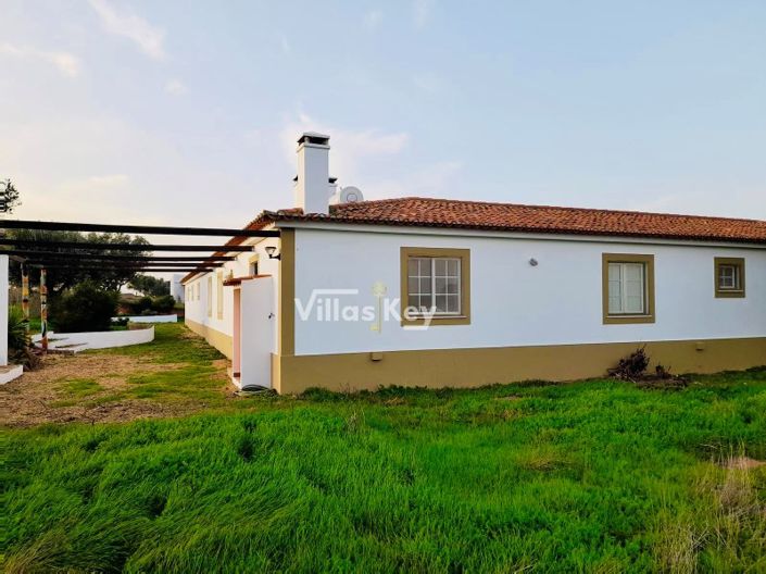 Image No.11-8 Bed Farmhouse for sale