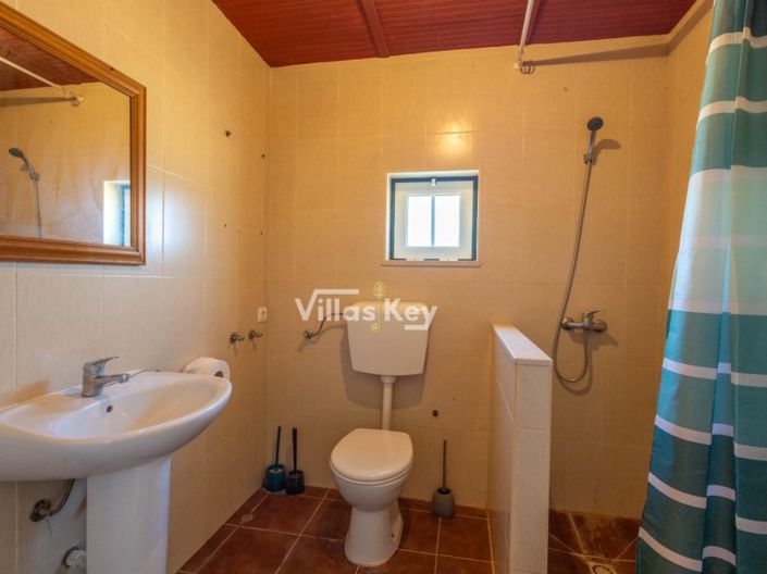 Image No.63-8 Bed Farmhouse for sale